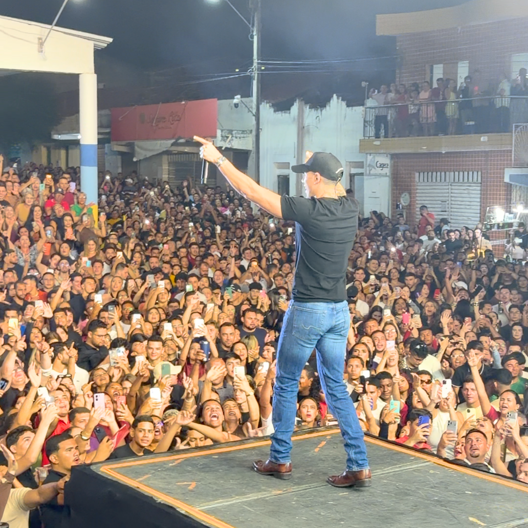 Pacujá comemora 69 anos com multidão e grandes atrações musicais